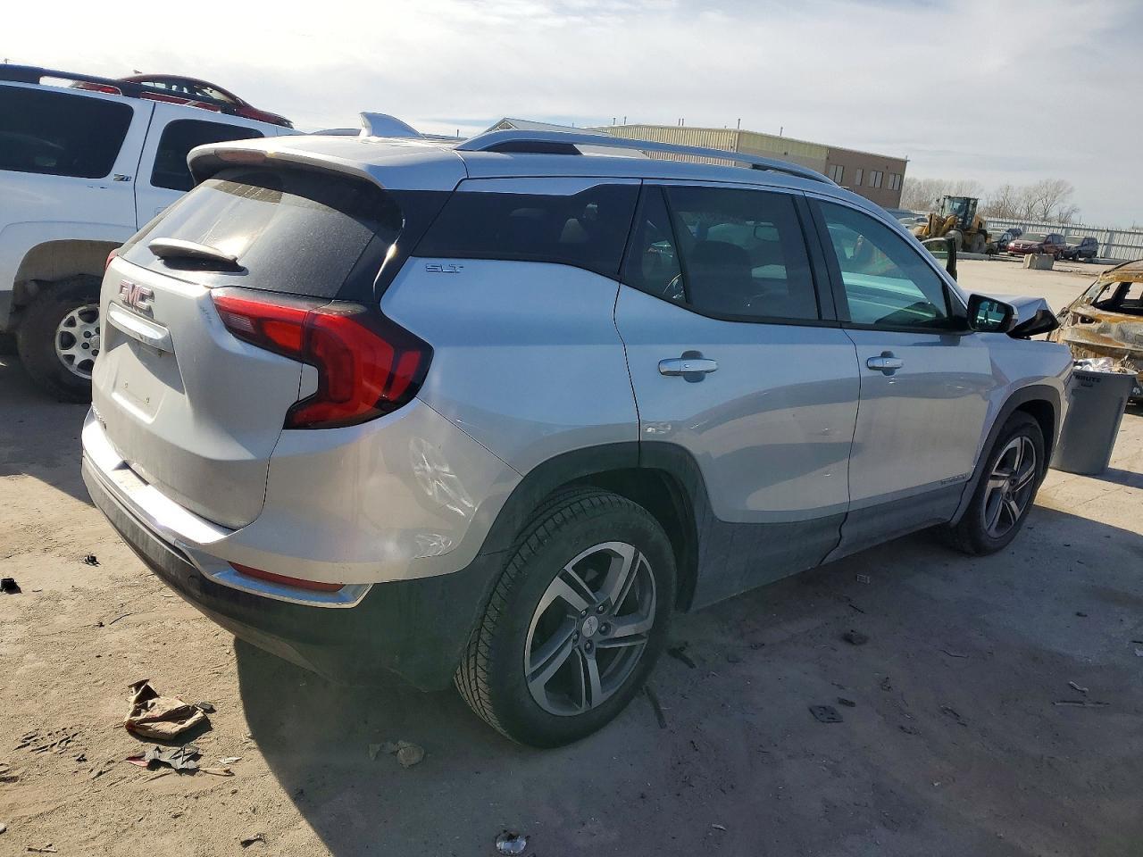 2018 GMC Terrain Slt - Image 3