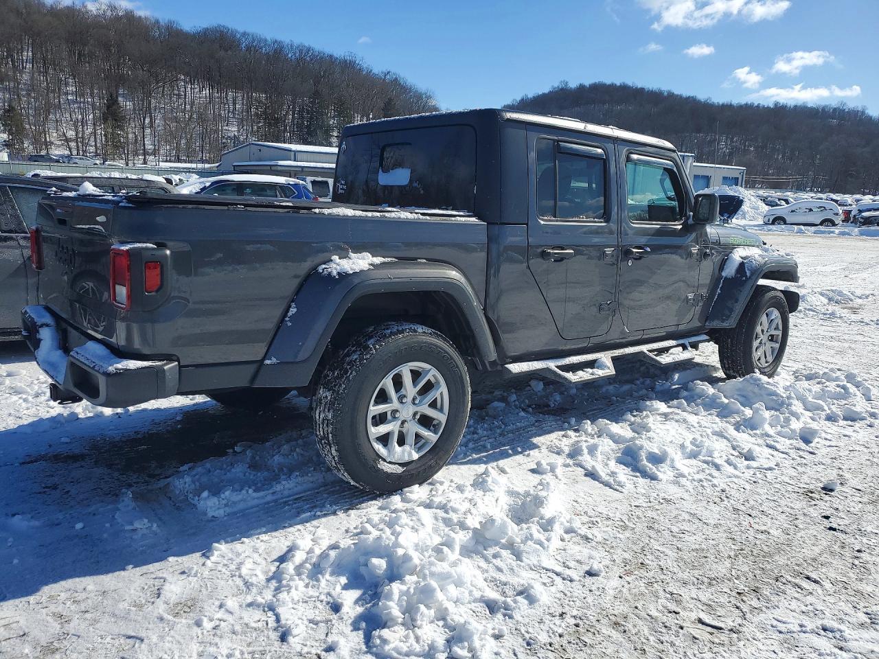 2023 Jeep Gladiator - Фото 3