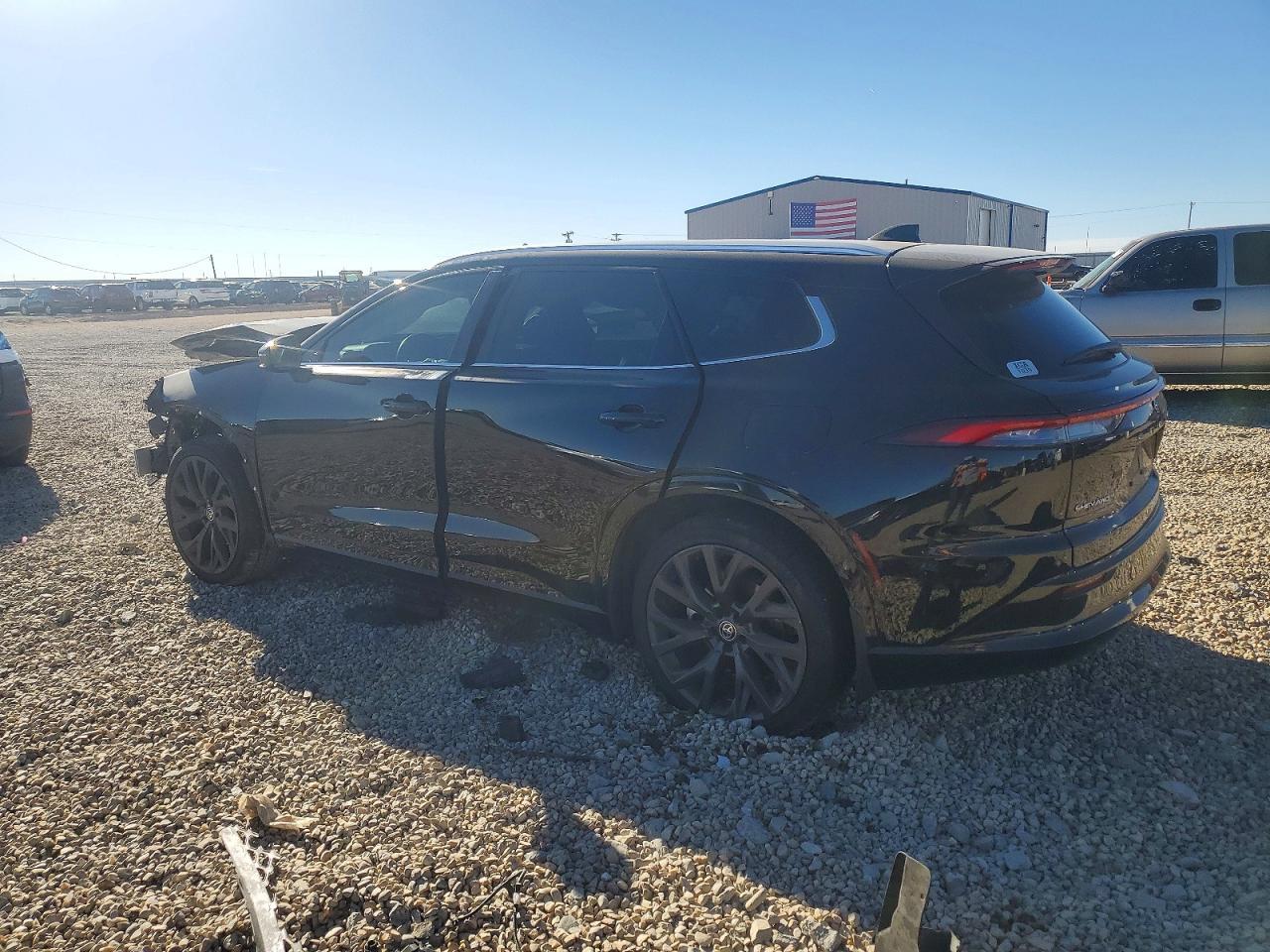 2025 Toyota Crown Signia Xle - Image 2