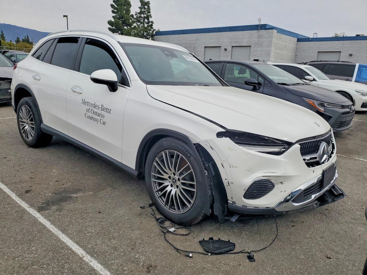 2025 Mercedes-Benz Glc 300 - Фото 4