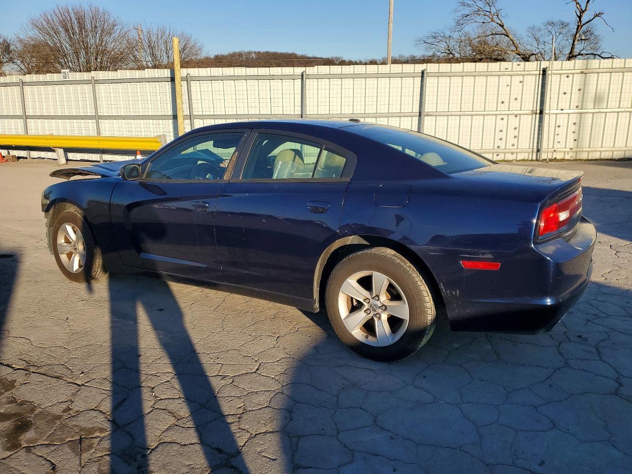 2013 Dodge Charger Se - Image 2