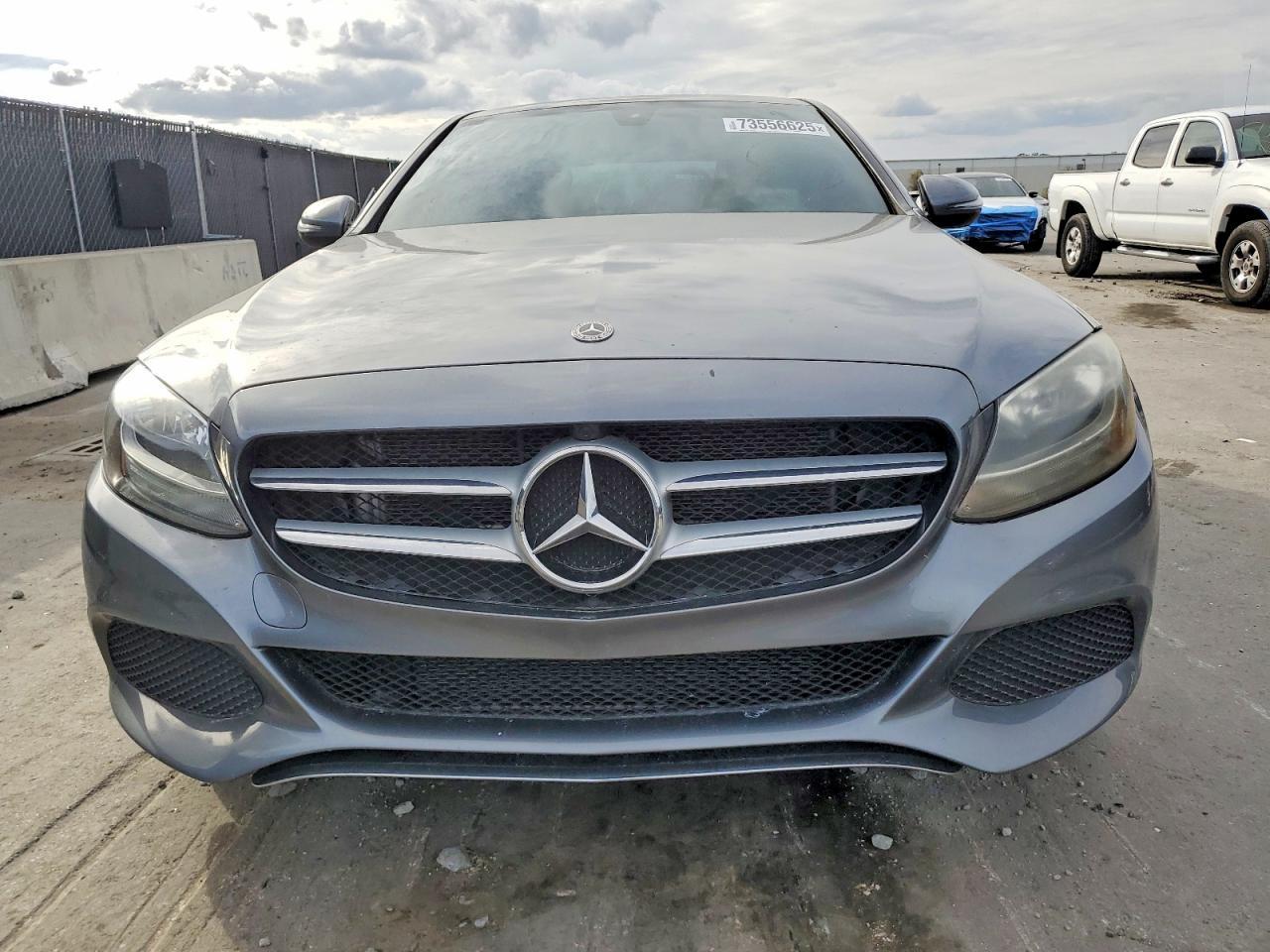 2018 Mercedes-Benz C 300 - Image 5