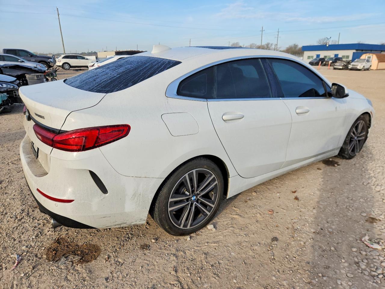 2020 BMW 228Xi - Фото 3