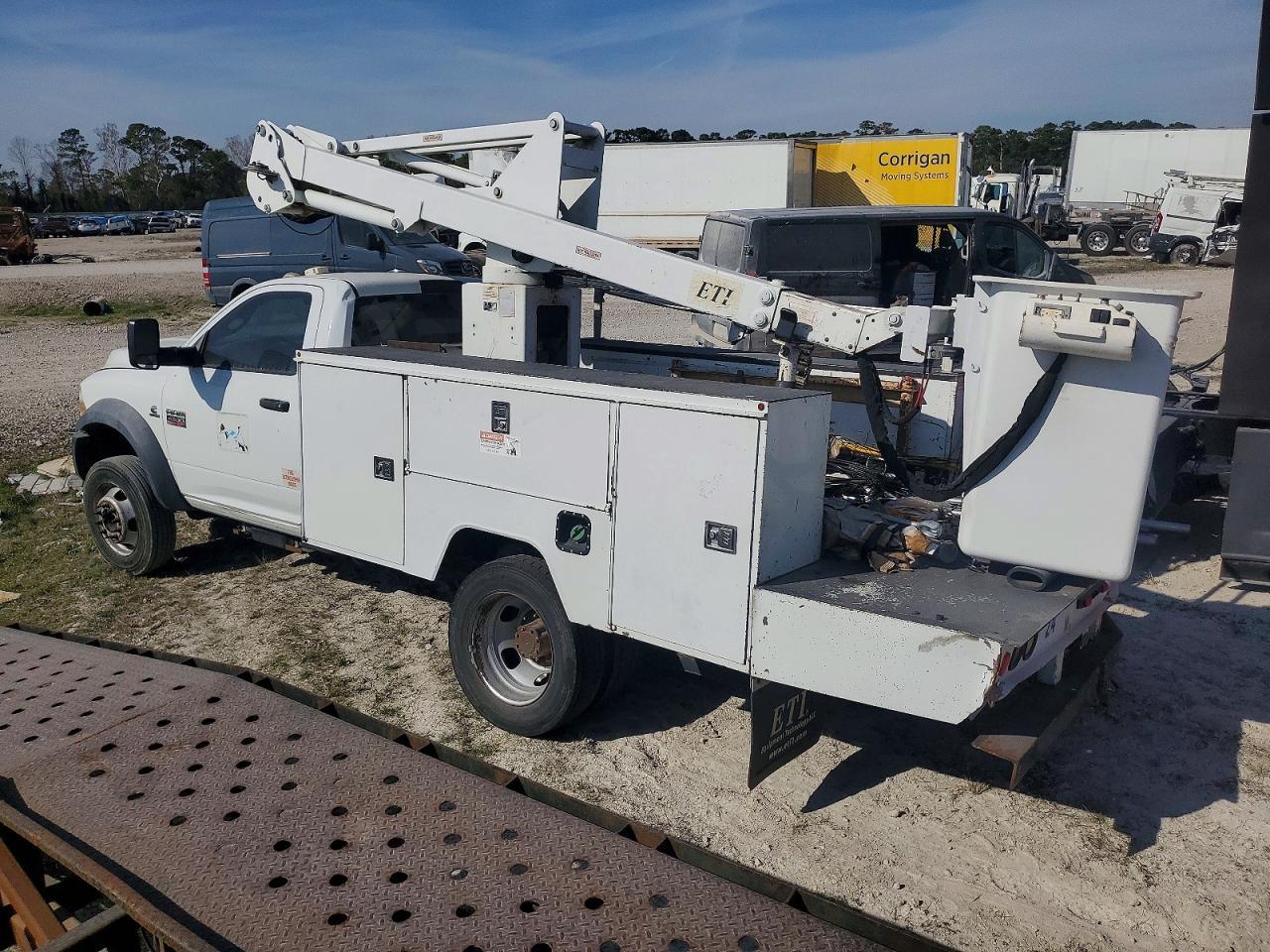 2012 Dodge Ram Bucket Truck - Image 2