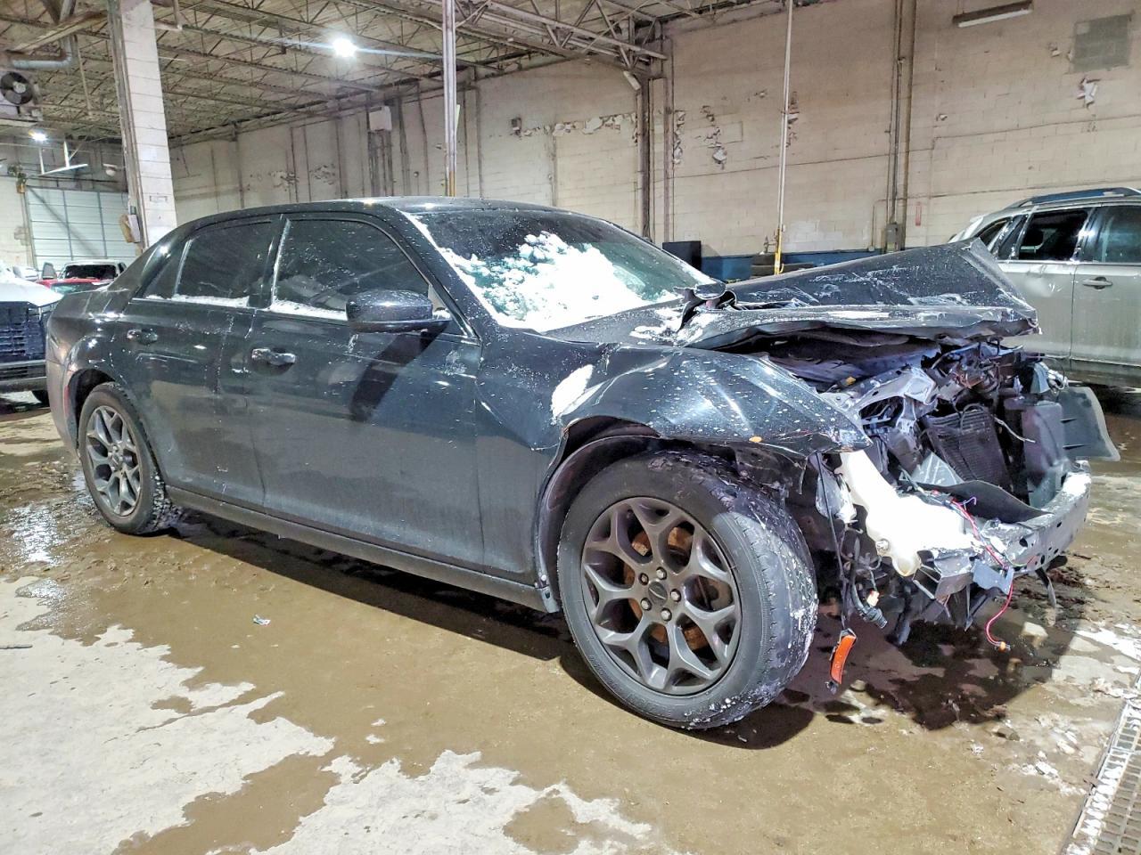 2017 Chrysler 300 S - Image 4
