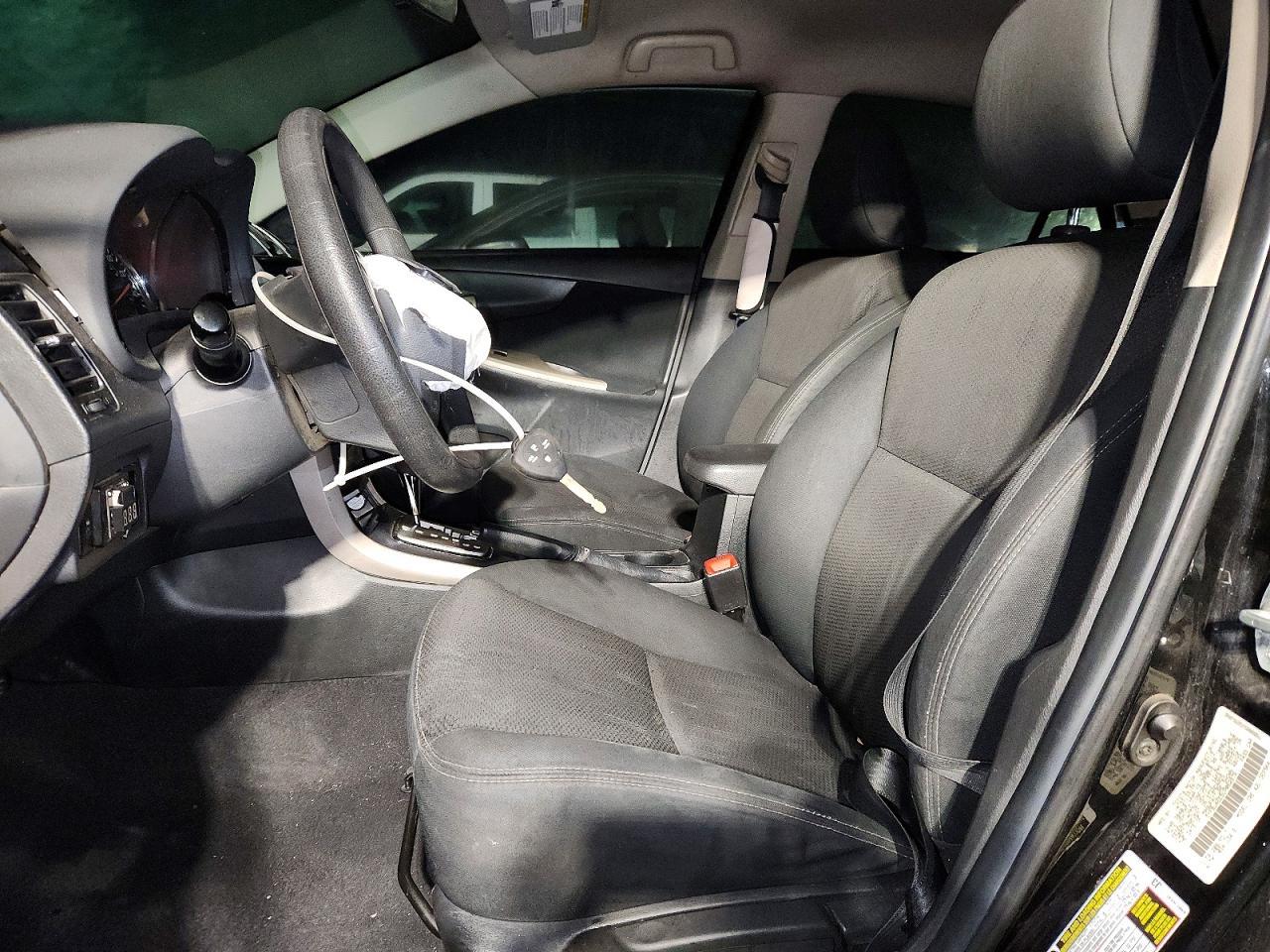 2012 Toyota Corolla Base - Фото 7