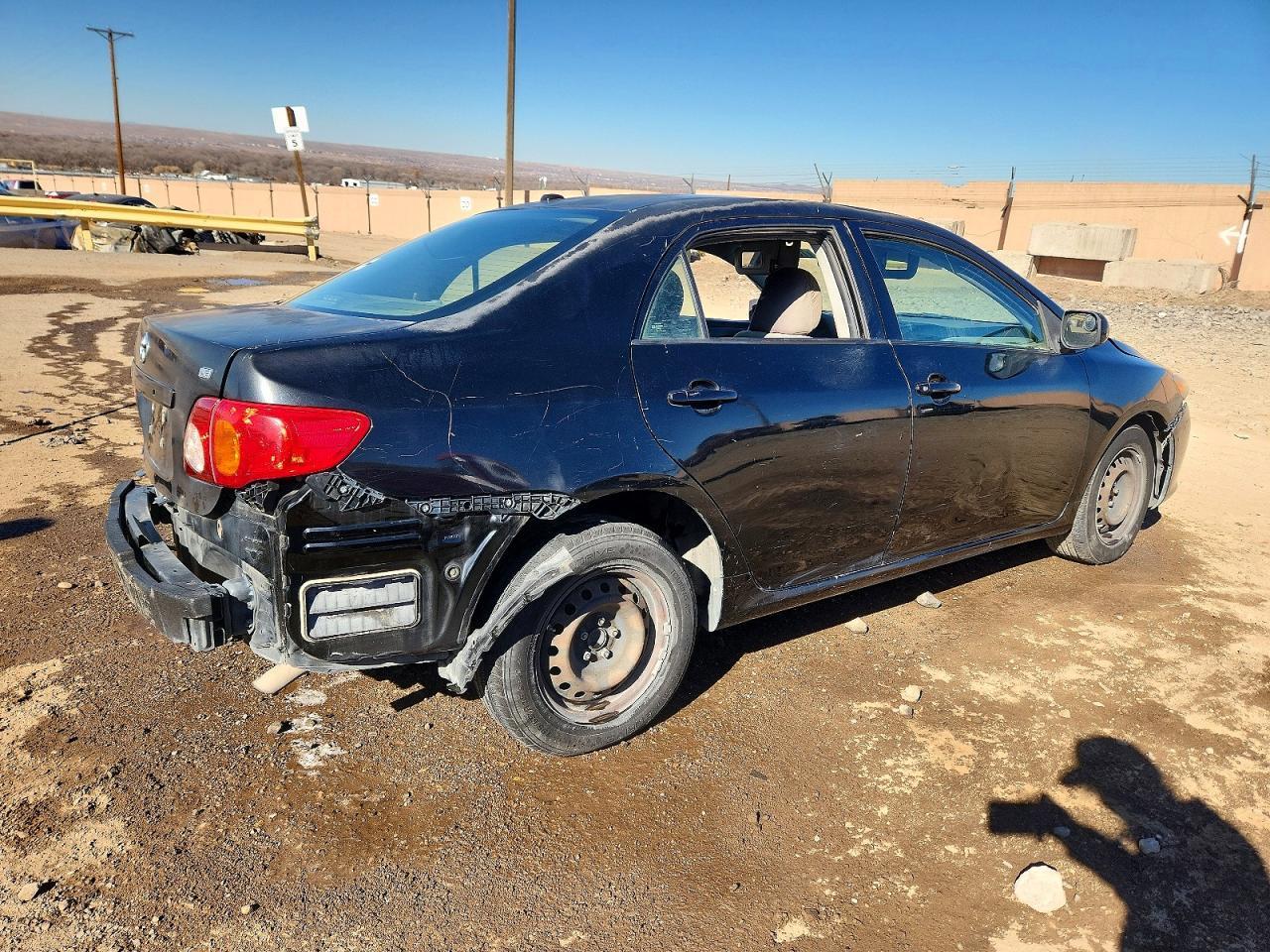 2010 Toyota Corolla Le - Фото 3