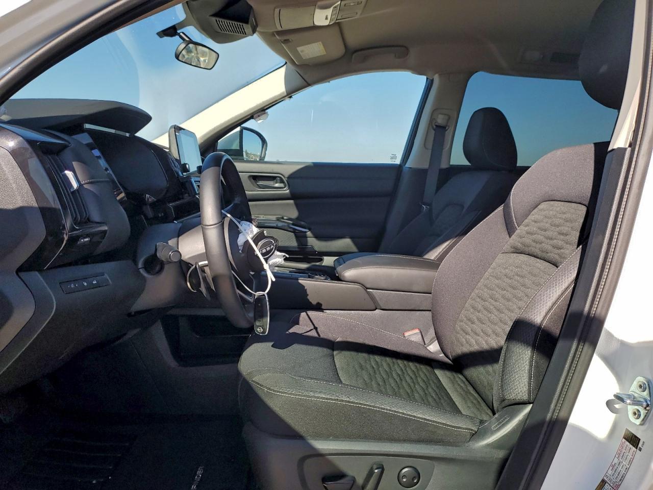 2025 Nissan Pathfinder Sv - Фото 7