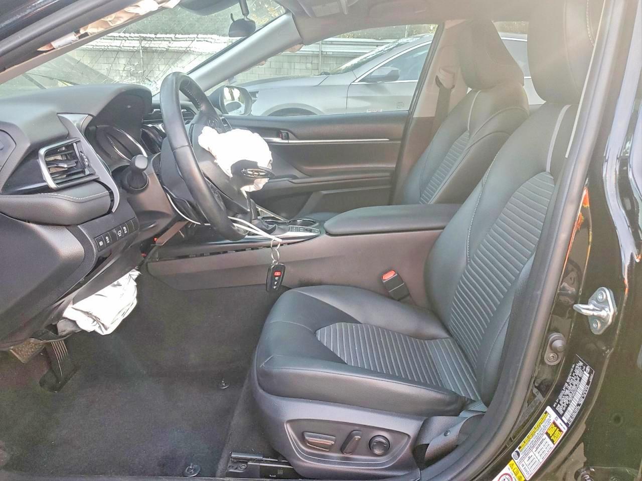 2019 Toyota Camry Hybrid - Фото 7