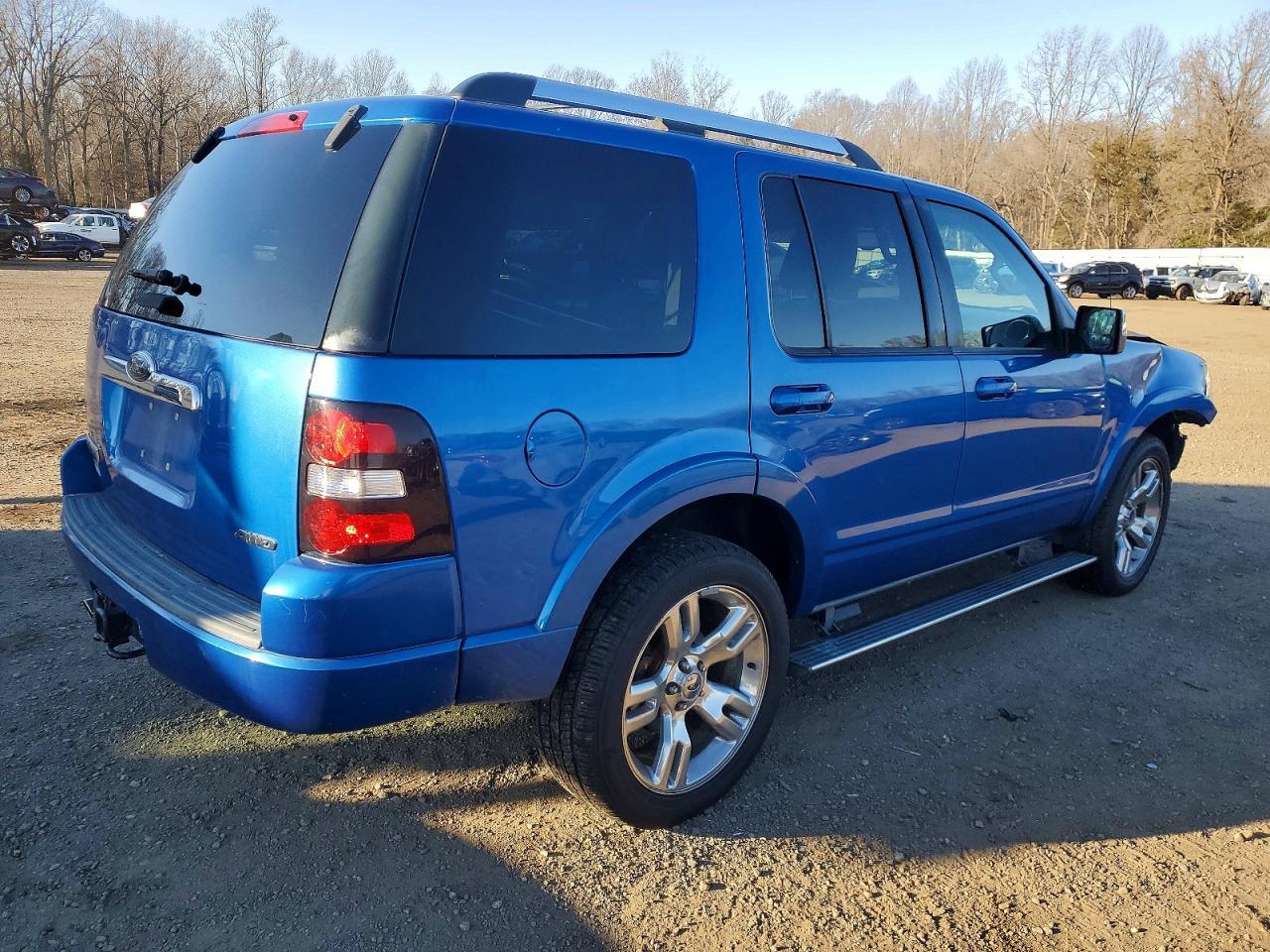 2010 Ford Explorer Limited - Image 3
