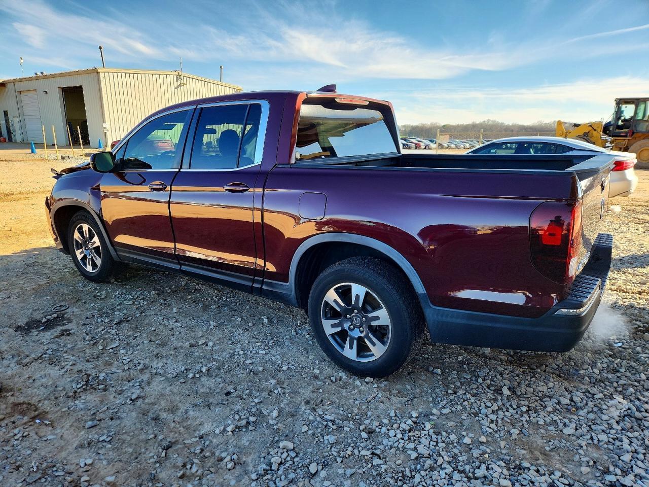 2017 Honda Ridgeline Rtl - Image 2
