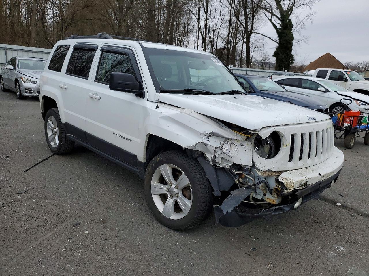 2015 Jeep Patriot Latitude - Фото 4