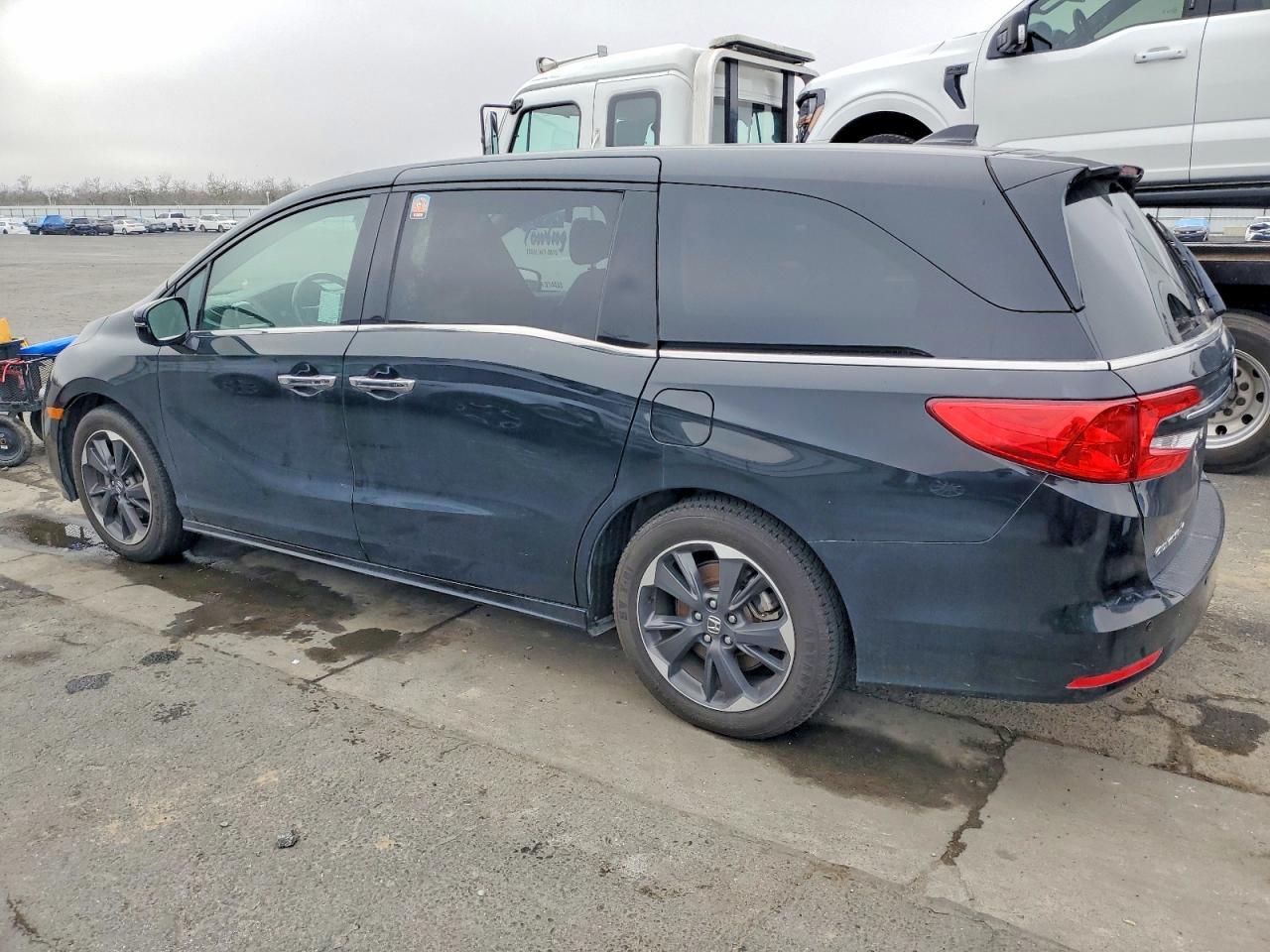 2021 Honda Odyssey Elite - Фото 2