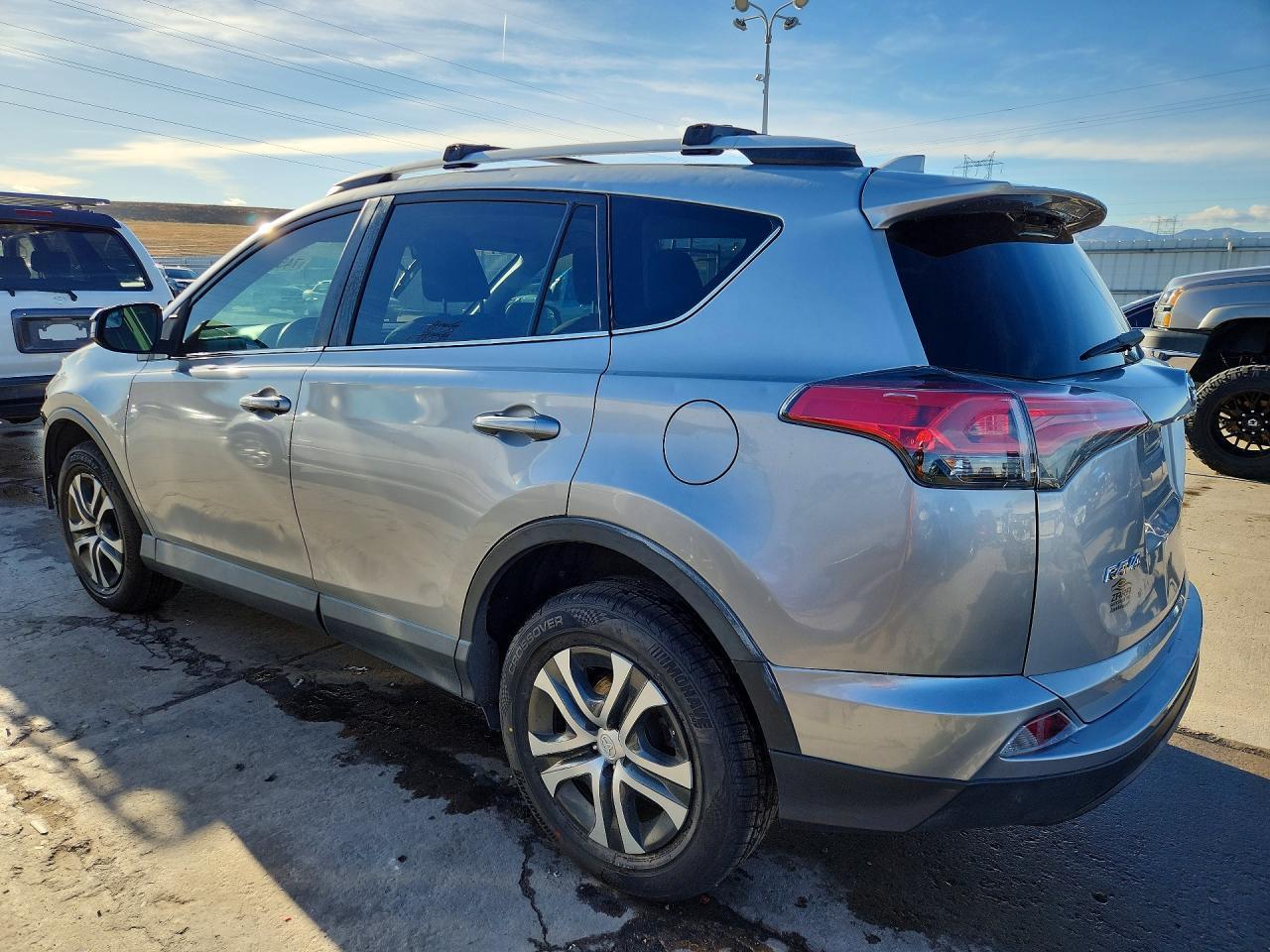 2016 Toyota Rav4 Le - Image 2