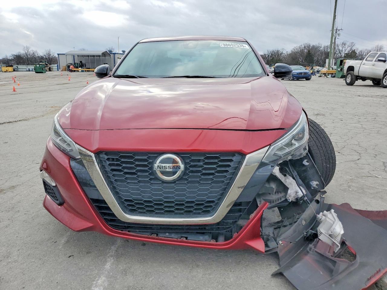 2020 Nissan Altima Sr - Фото 5