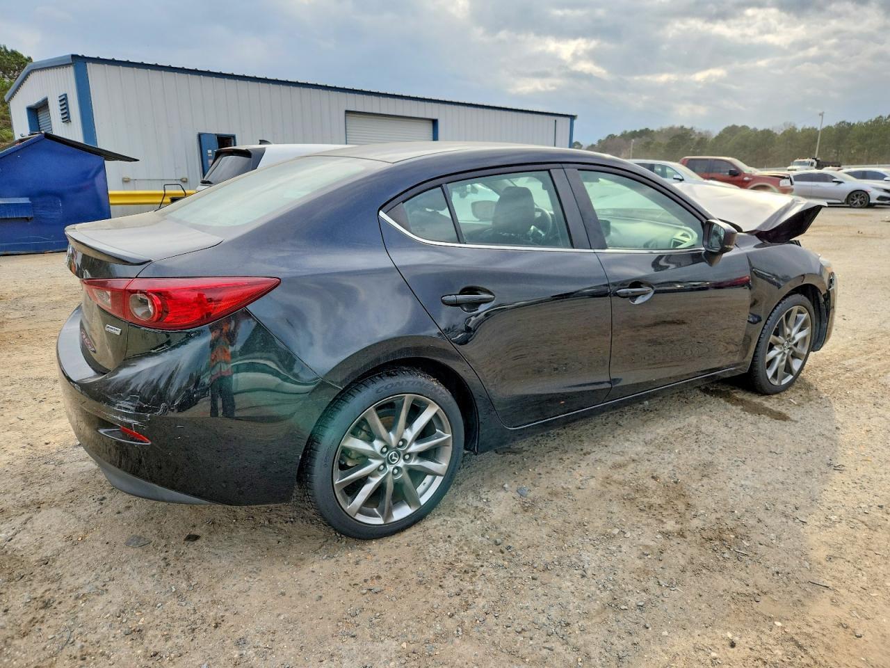 2018 Mazda 3 Touring - Image 3
