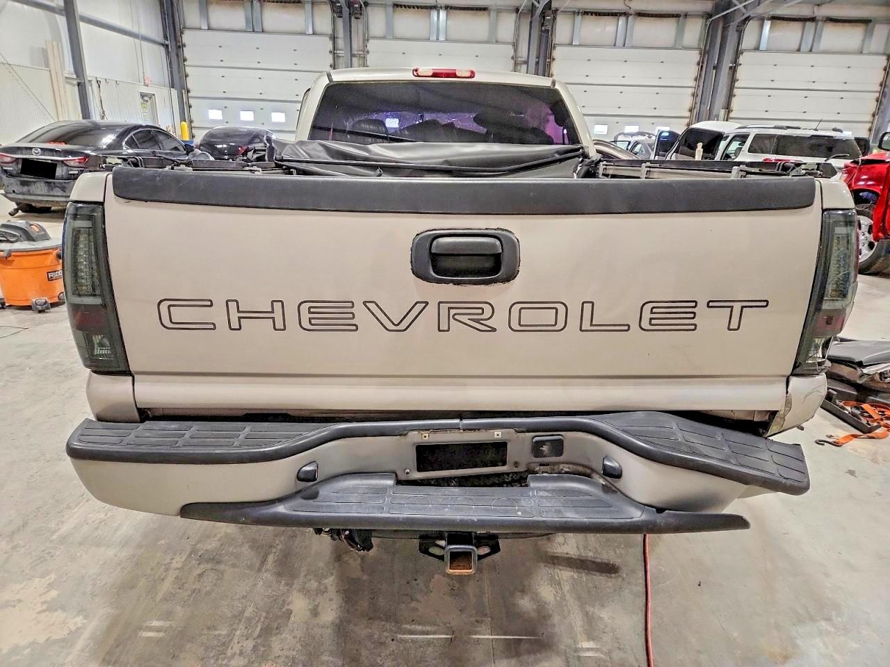 2005 Chevrolet Silverado C1500 - Фото 6