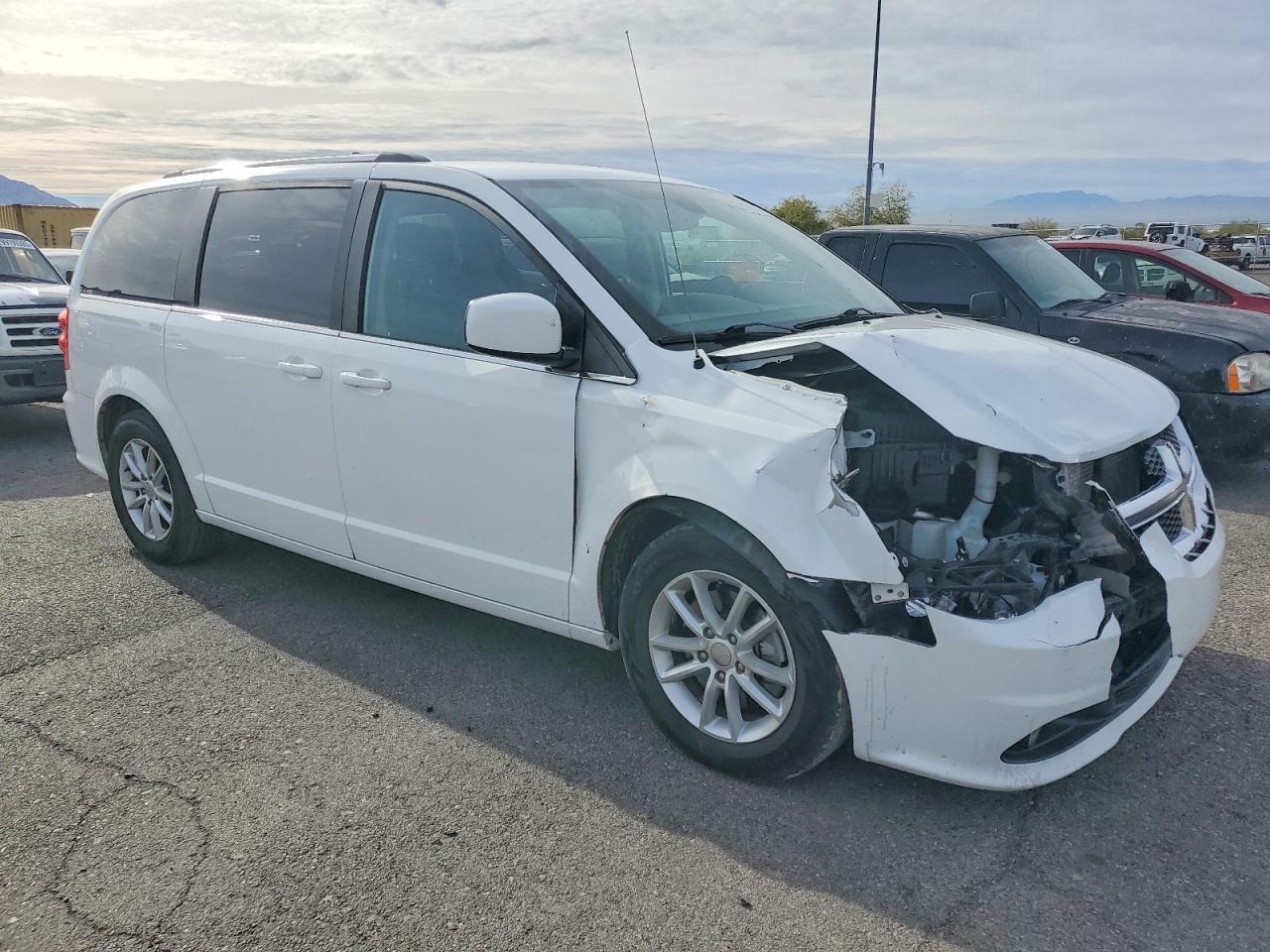 2019 Dodge Grand Caravan Sxt - Image 4
