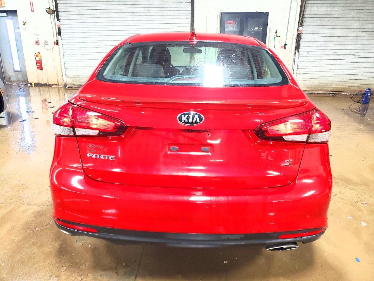 2018 Kia Forte S - Image 6