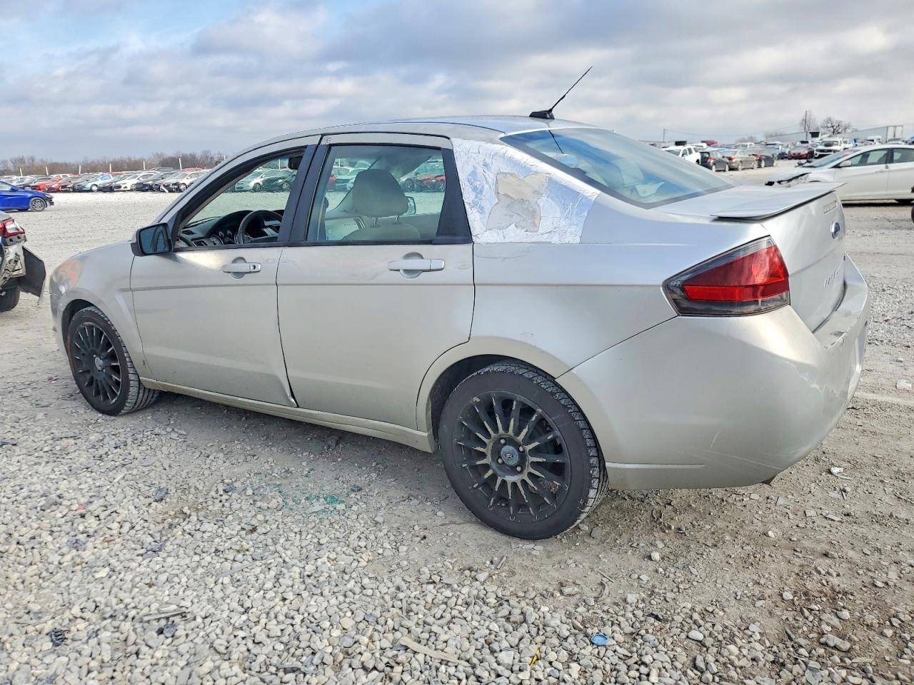 2011 Ford Focus Ses - Фото 2