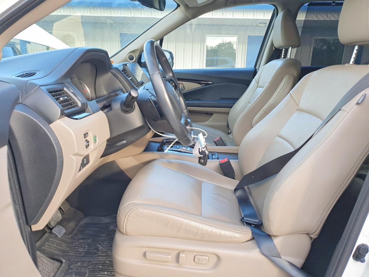 2019 Honda Pilot Touring - Image 7