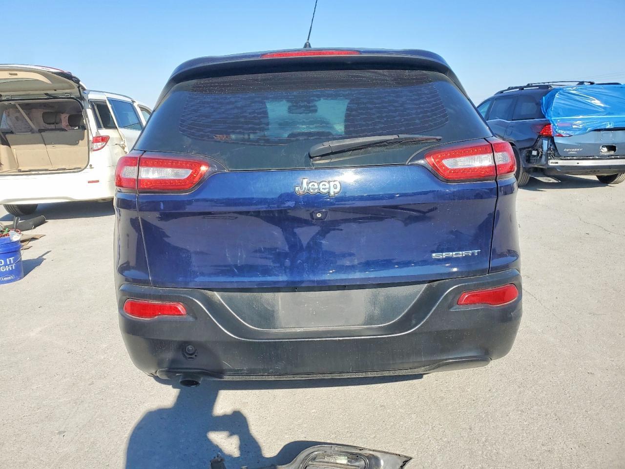 2014 Jeep Cherokee Sport - Фото 6