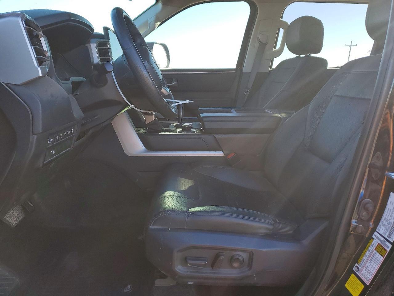 2022 Toyota Tundra Crewmax Limited - Image 7