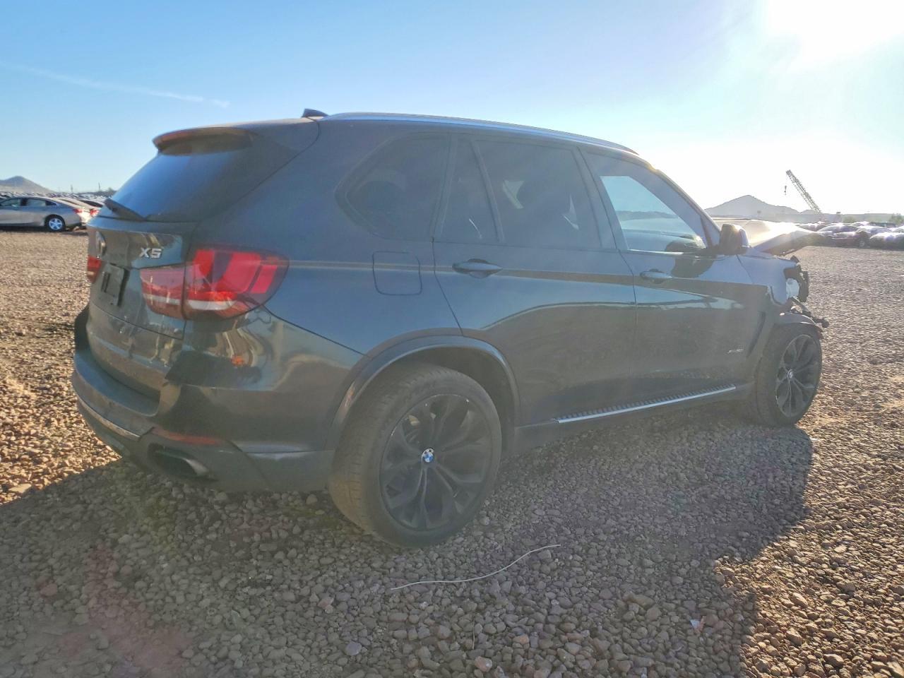 2016 BMW X5 xDrive50I - Фото 3