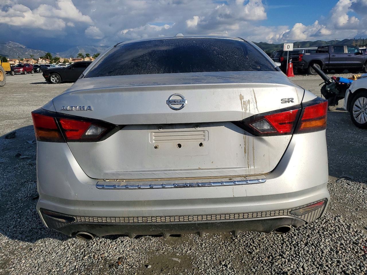 2019 Nissan Altima Sr - Фото 6