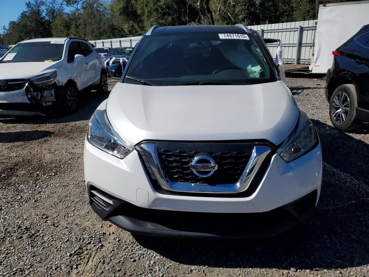 2019 Nissan Kicks S - Image 5