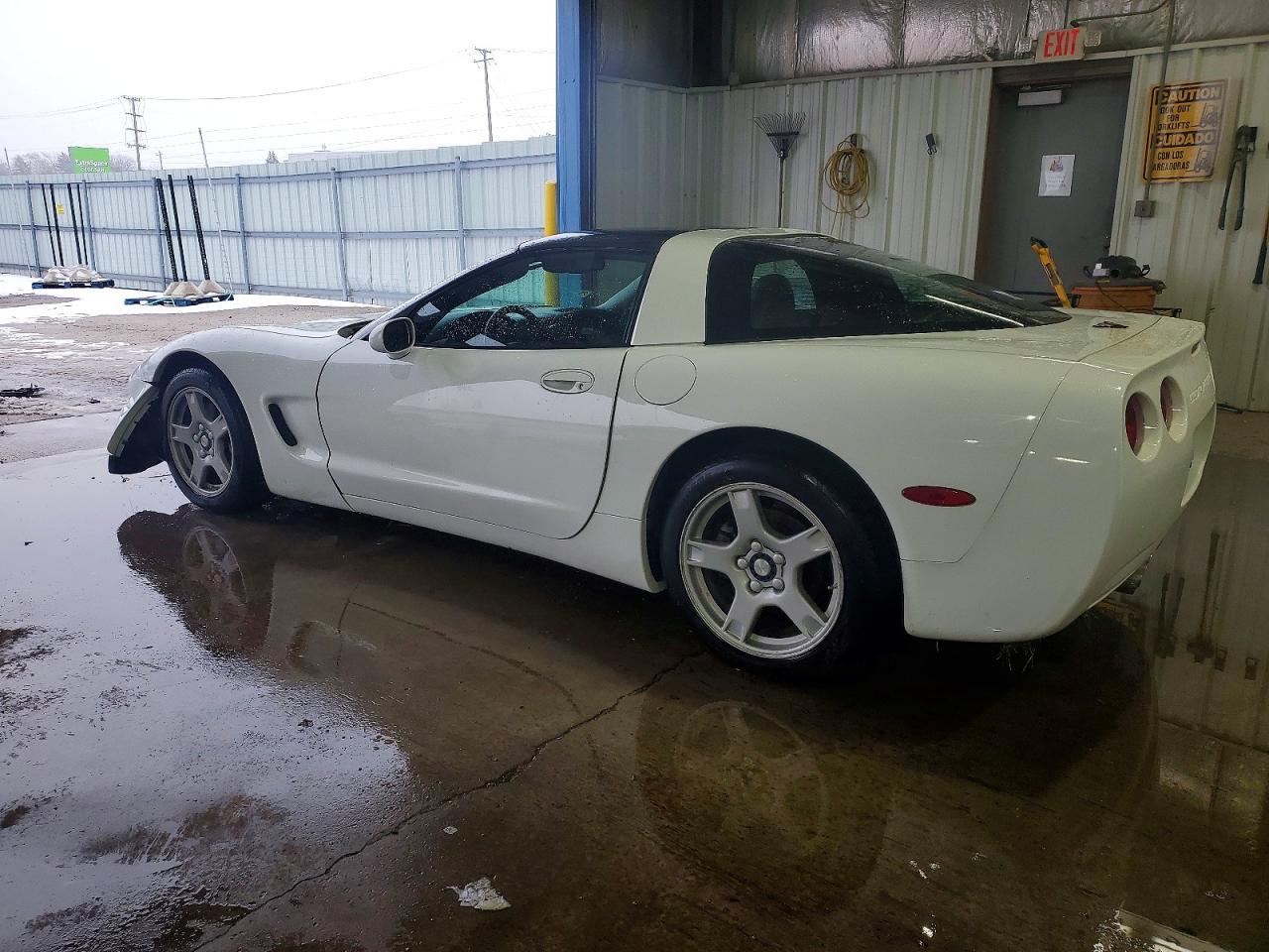 1999 Chev Corvette - Фото 2