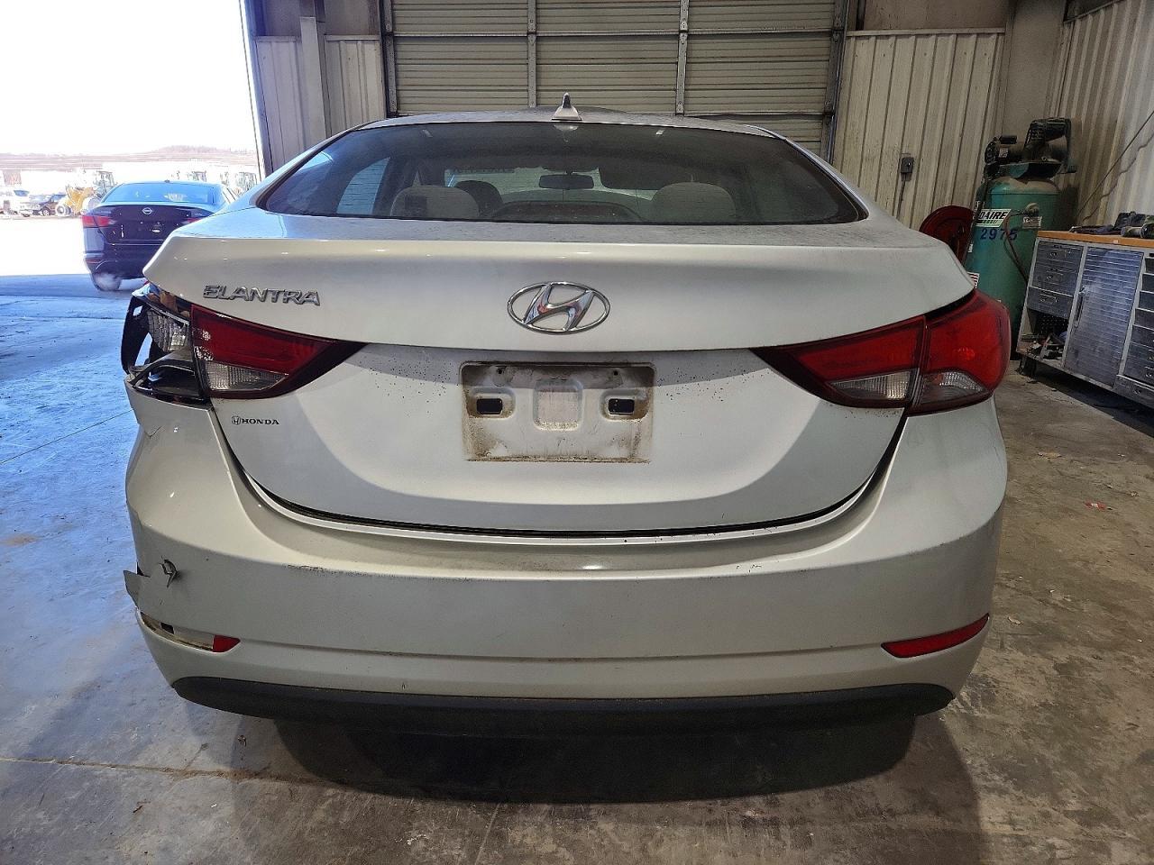 2016 Hyundai Elantra Se - Фото 6
