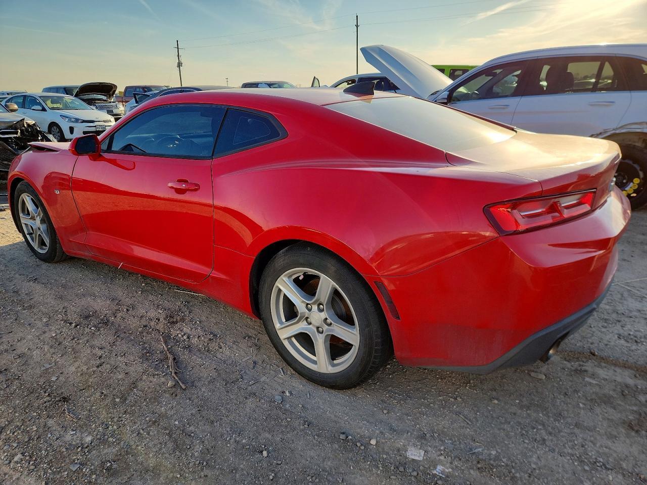 2017 Chevrolet Camaro Lt - Image 2