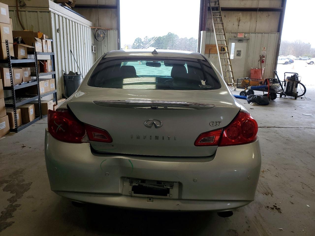 2010 Infiniti G 37S - Image 6