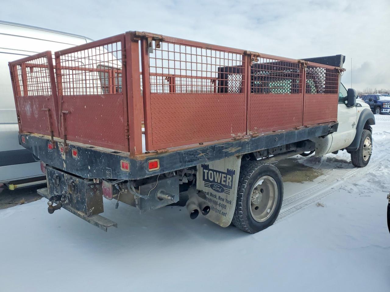 2011 Ford F550 - Фото 3