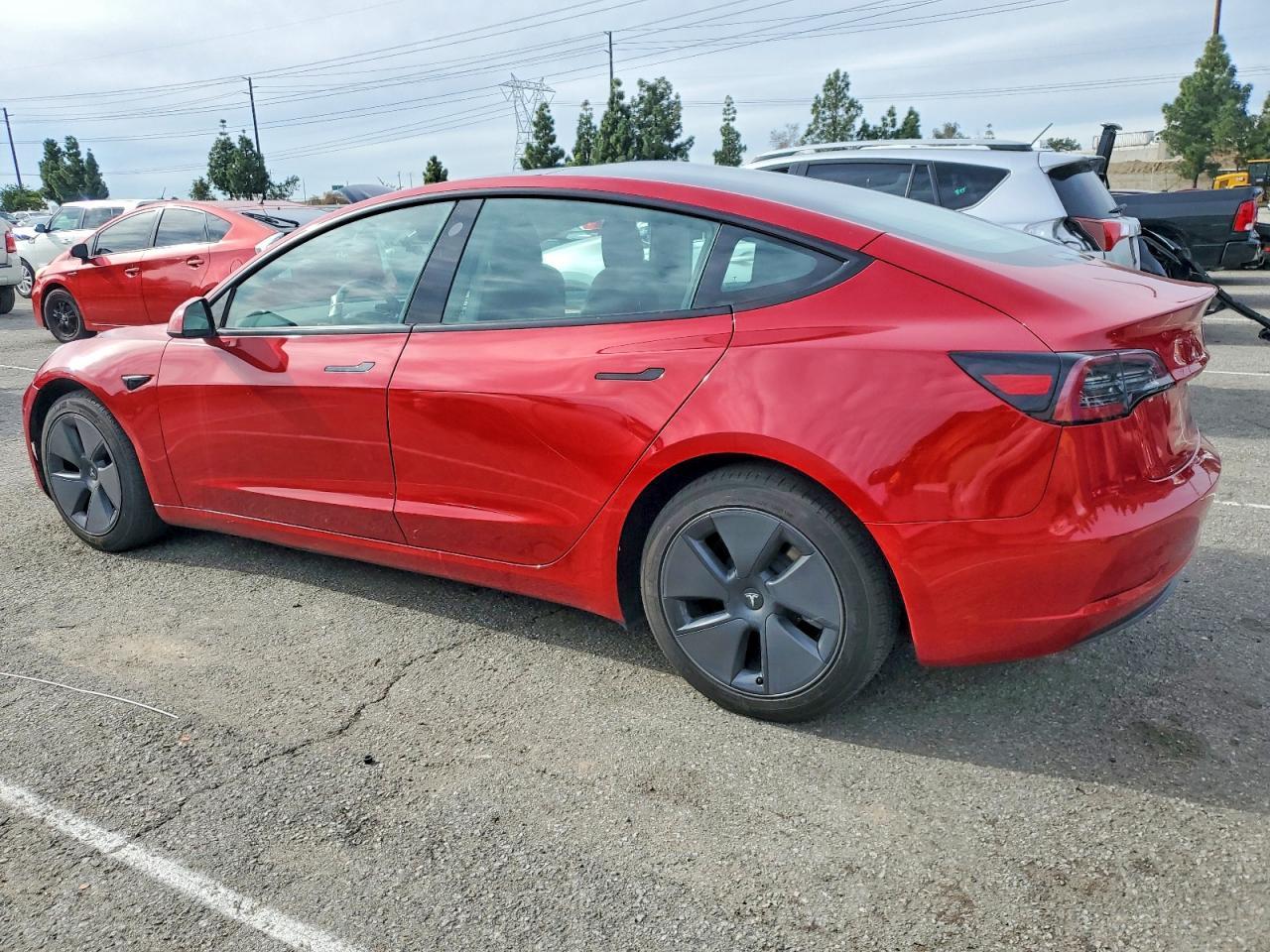 2022 Tesla Model 3 - Фото 2