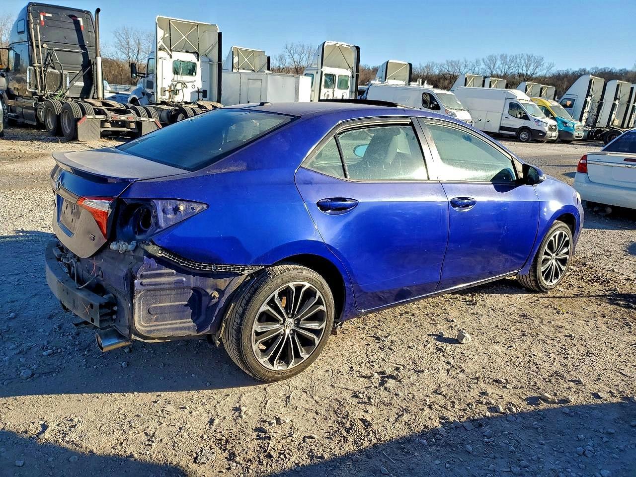 2014 Toyota Corolla L - Фото 3