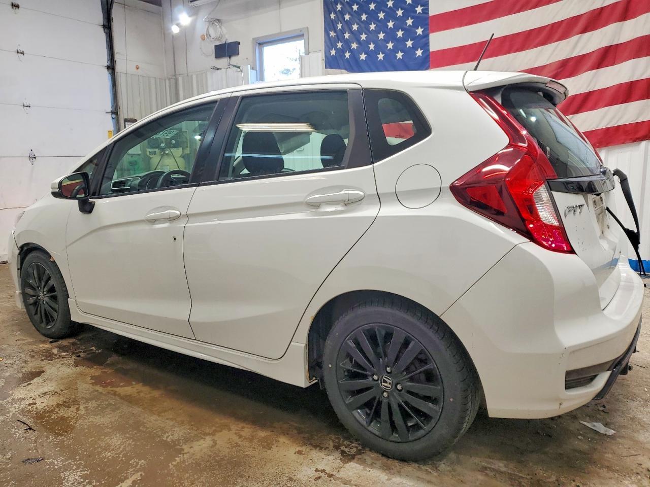 2018 Honda Fit Sport - Фото 2
