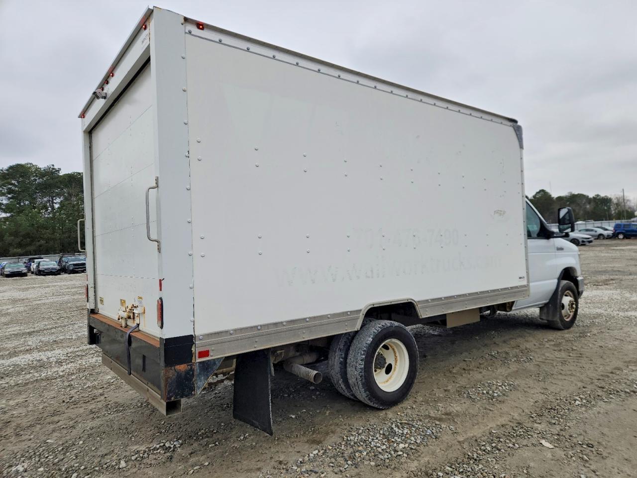2021 Ford E350 - Box Truck - Фото 3