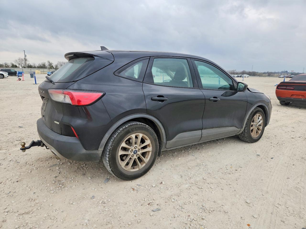 2020 Ford Escape S - Фото 3
