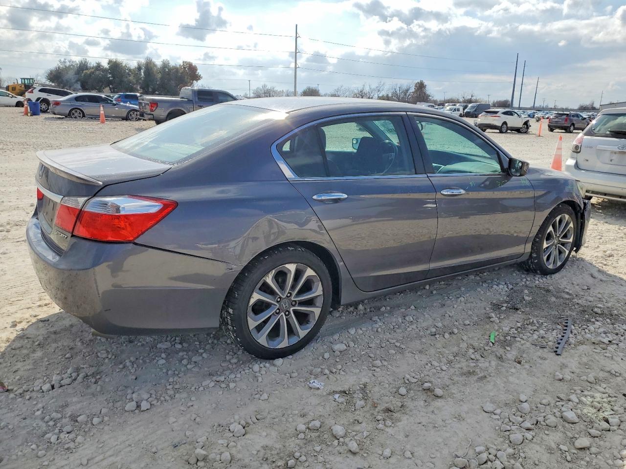 2013 Honda Accord Sport - Image 3