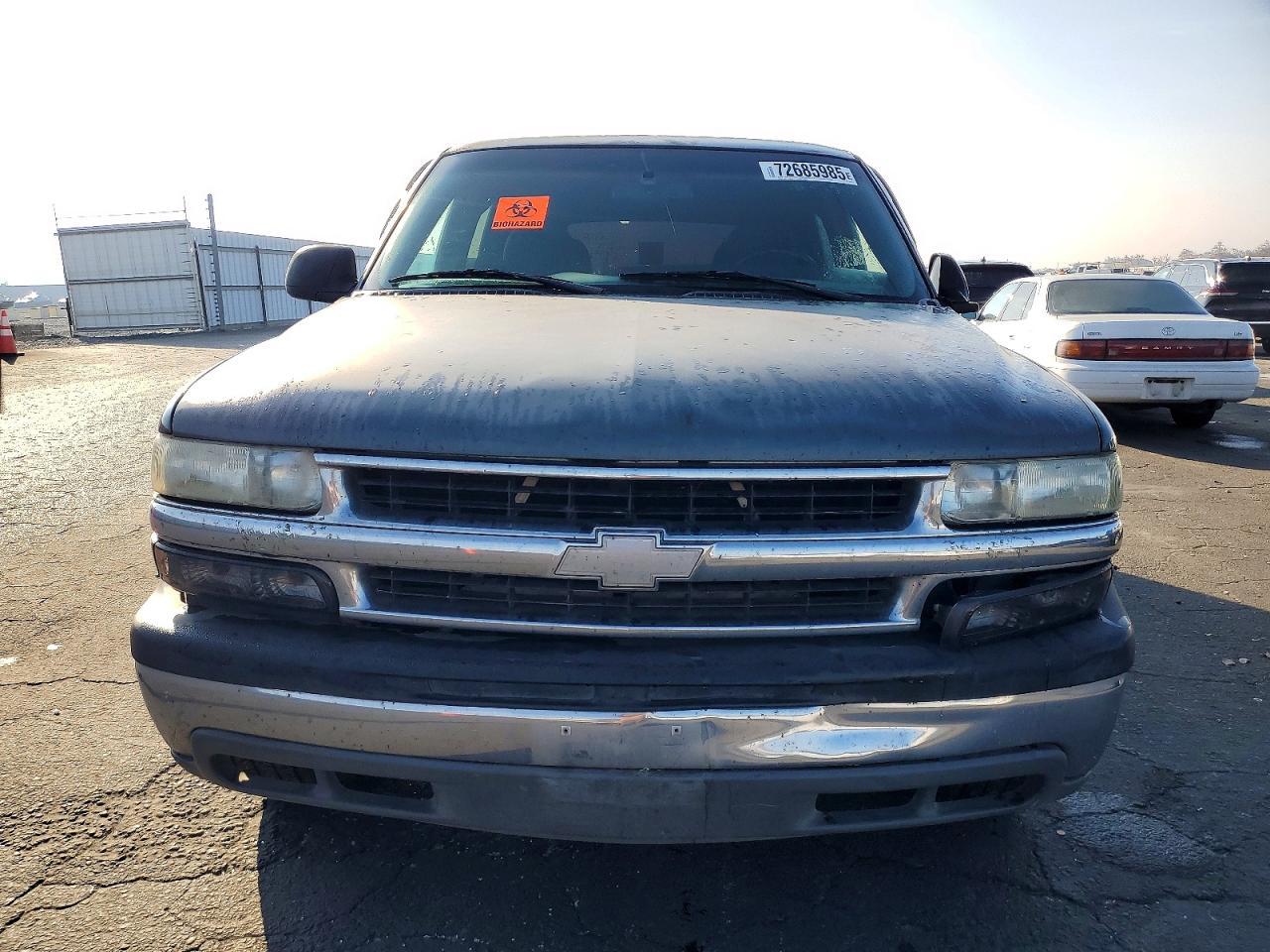 2002 Chevrolet Tahoe C1500 - Фото 5