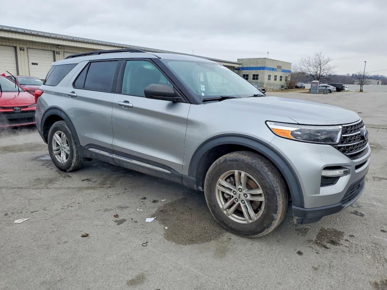 2021 Ford Explorer Xlt - Фото 4