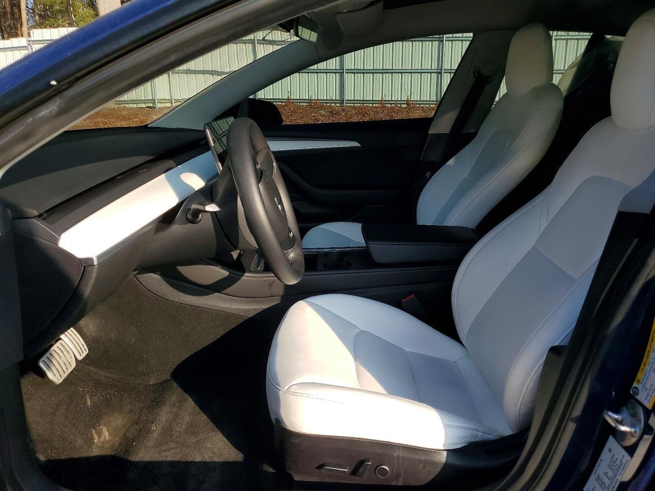 2022 Tesla Model 3 - Фото 7