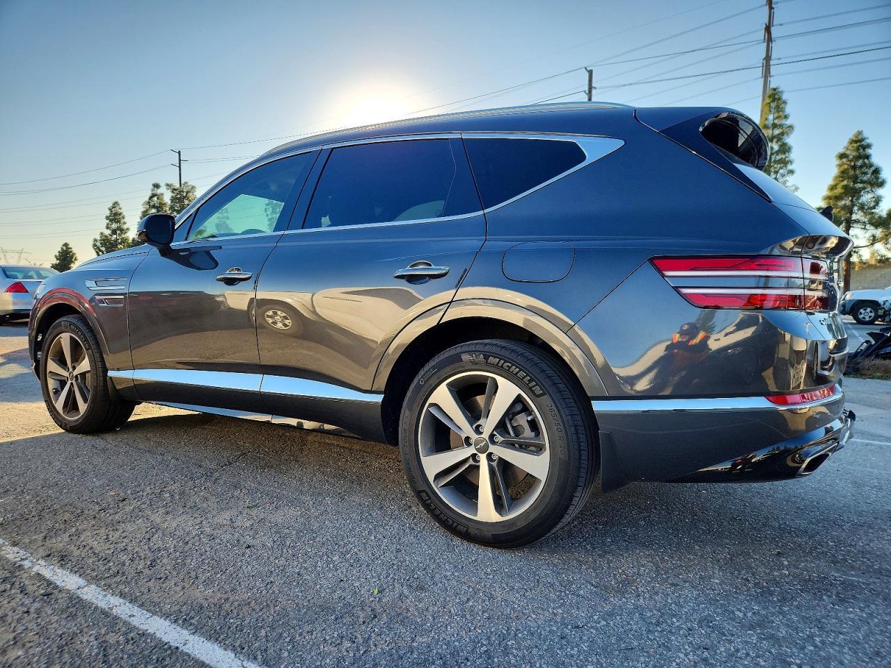 2022 Genesis Gv80 Base - Image 2