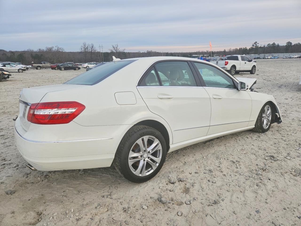 2011 Mercedes-Benz E 350 - Image 3