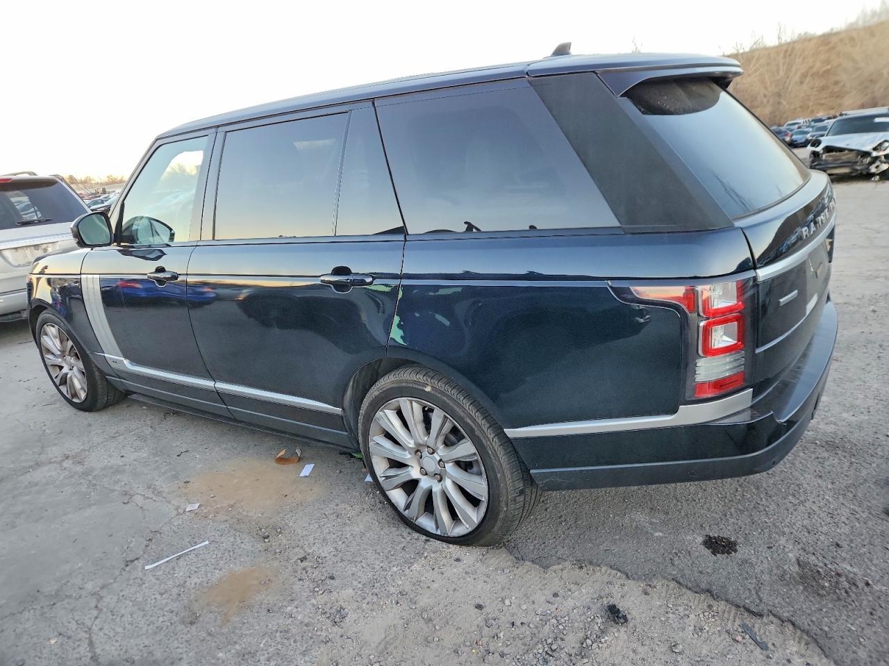2016 Land Rover Range Rover Supercharged - Image 2