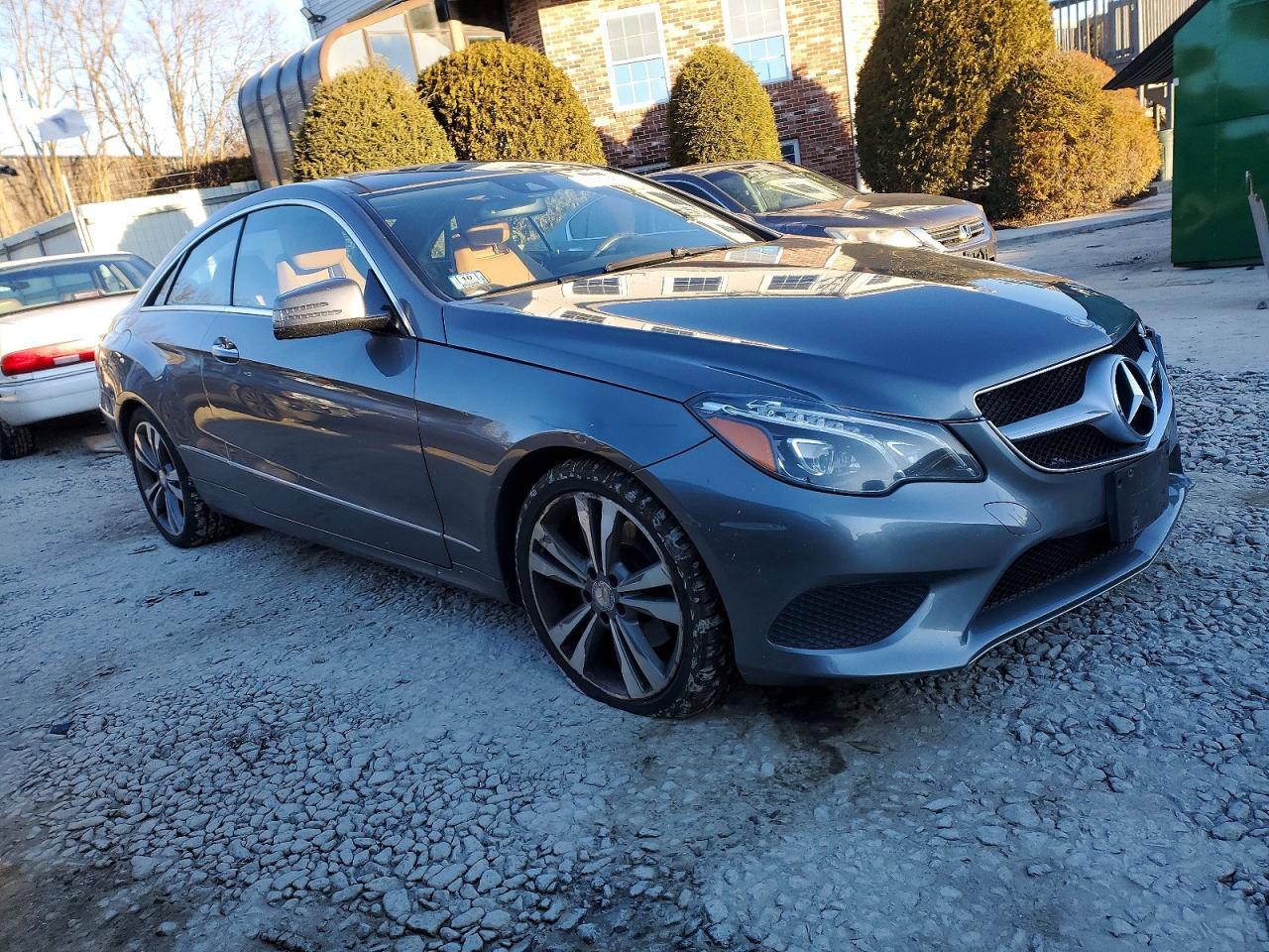 2017 Mercedes-Benz E 400 4Matic - Фото 4