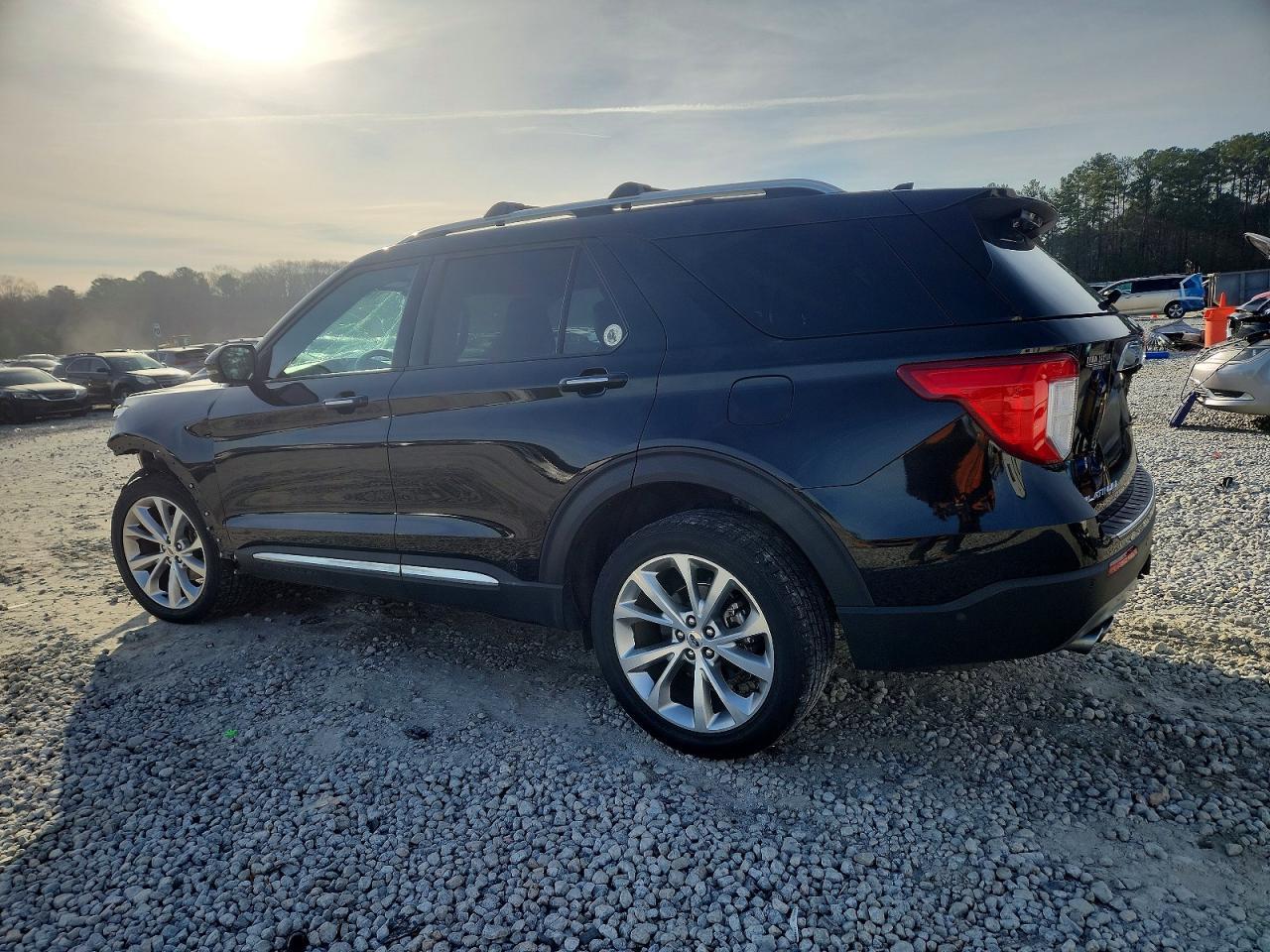 2021 Ford Explorer Platinum - Фото 2
