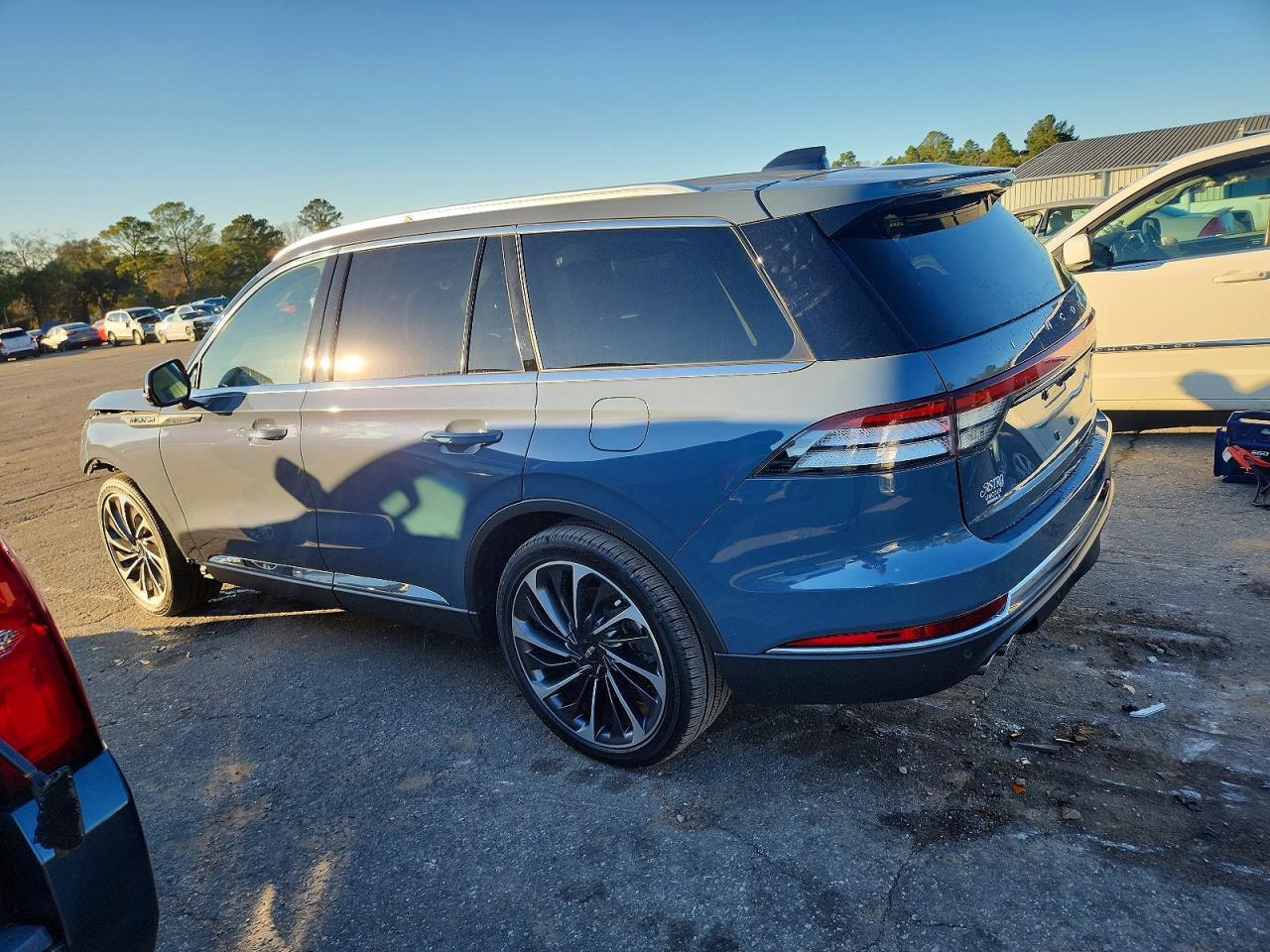 2025 Lincoln Aviator Reserve - Фото 2